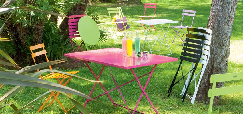 Mobilier de terrasse rose