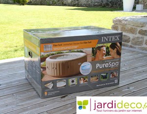 Carton contenant le Spa gonflable intex PureSpa