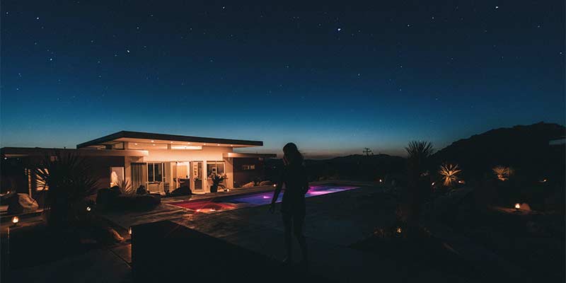 Décoration lumineuse pour la piscine