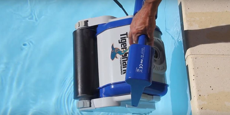 Robot de piscine électrique Tiger Shark