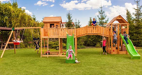 Aire de jeux en bois Fungoo pour enfants