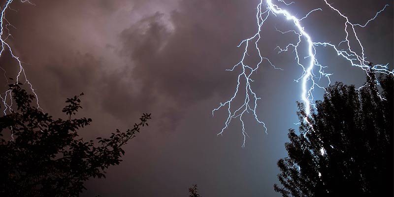 quels sont les risques de l'orage pour la piscine ?